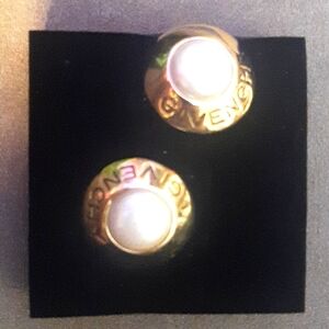 Vintage Givenchy pearl gilt clip on earrings